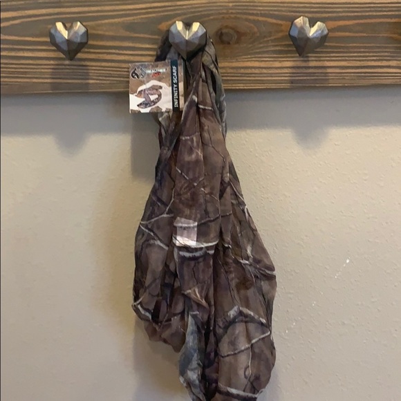 Brand new Infinity scarf - Picture 1 of 3